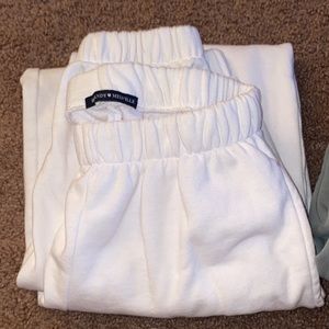 Brandy Melville/ John Galt Rosa Sweatpants